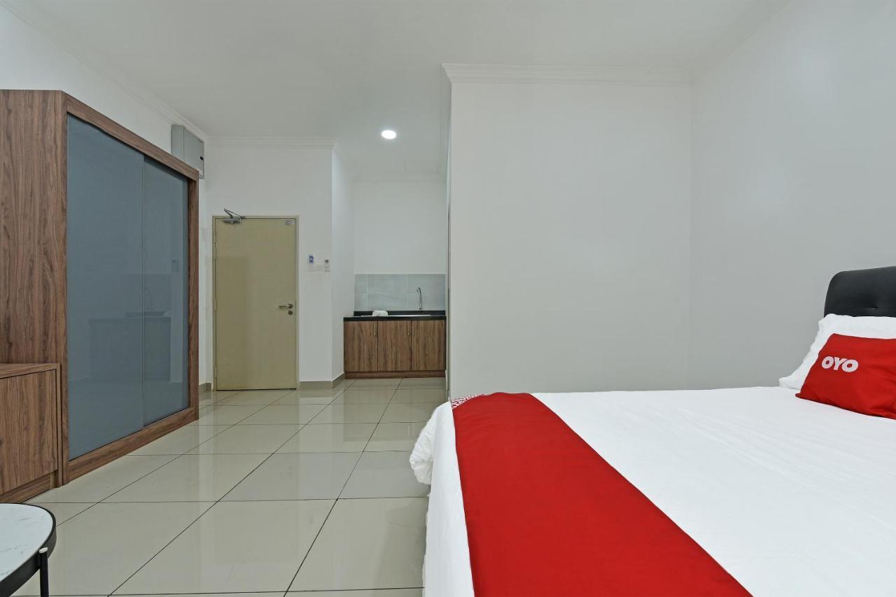 Capital O 90614 Cvia Ummul Hotel Padang Besar Exterior foto